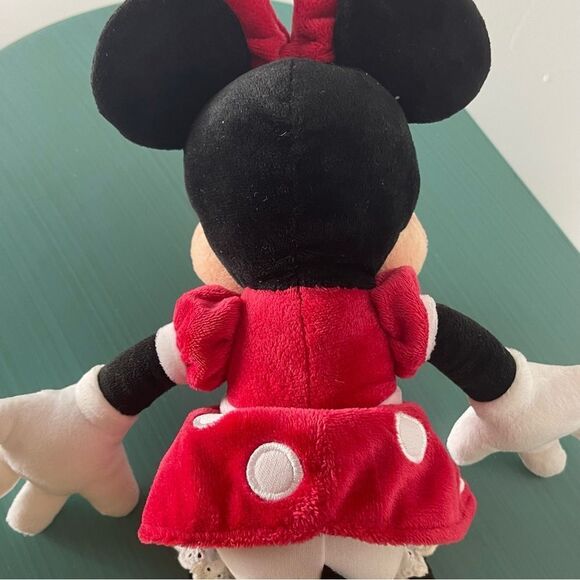 Minnie Mouse Disney Parks stuffed toy - Picture 6 of 8